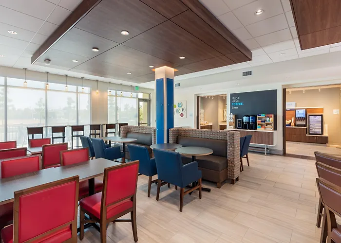 Holiday Inn Express & Suites - Moreno Valley - Riverside By Ihg