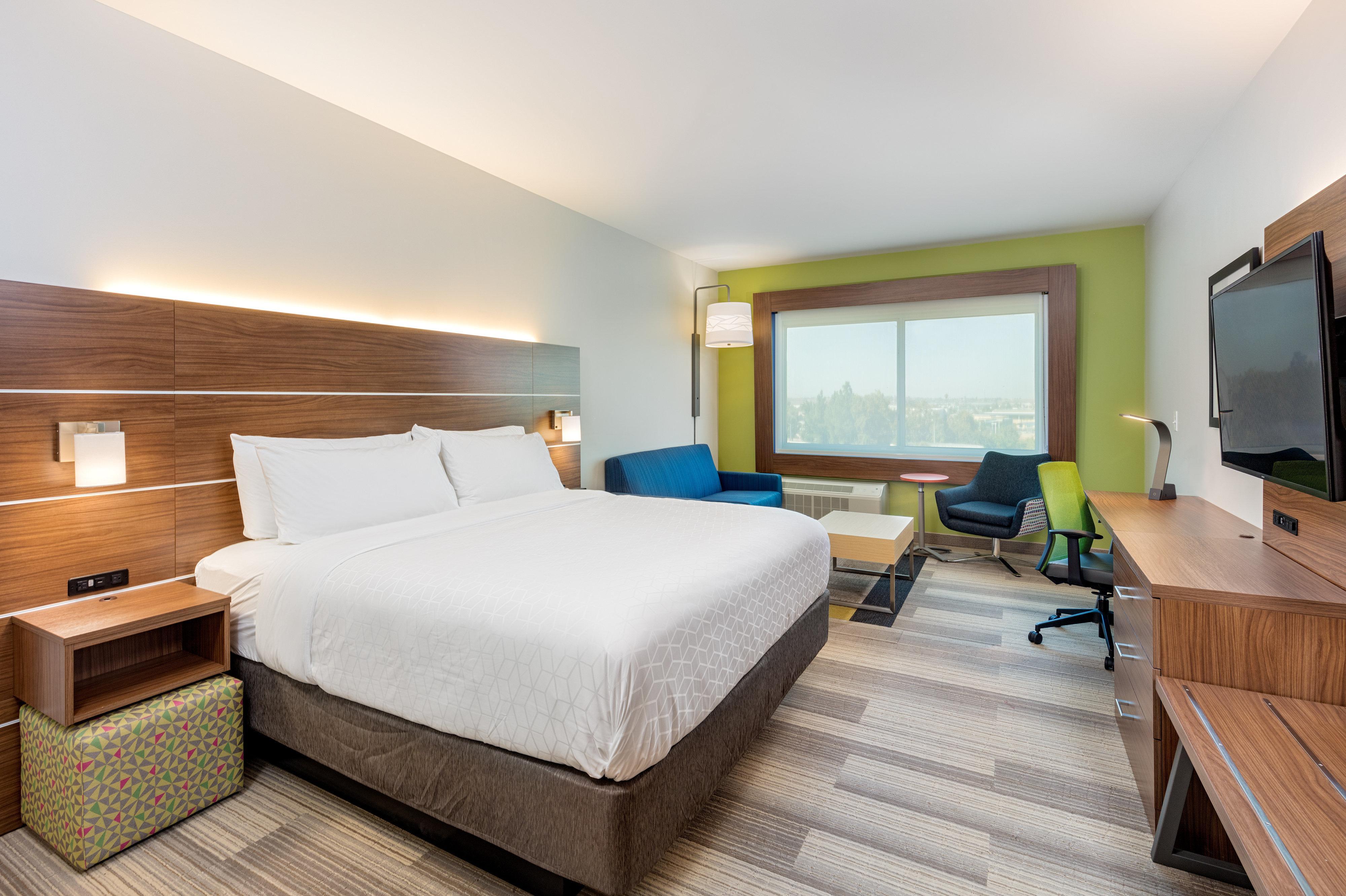 Express & - - Riverside By Ihg Hotel Moreno Valley