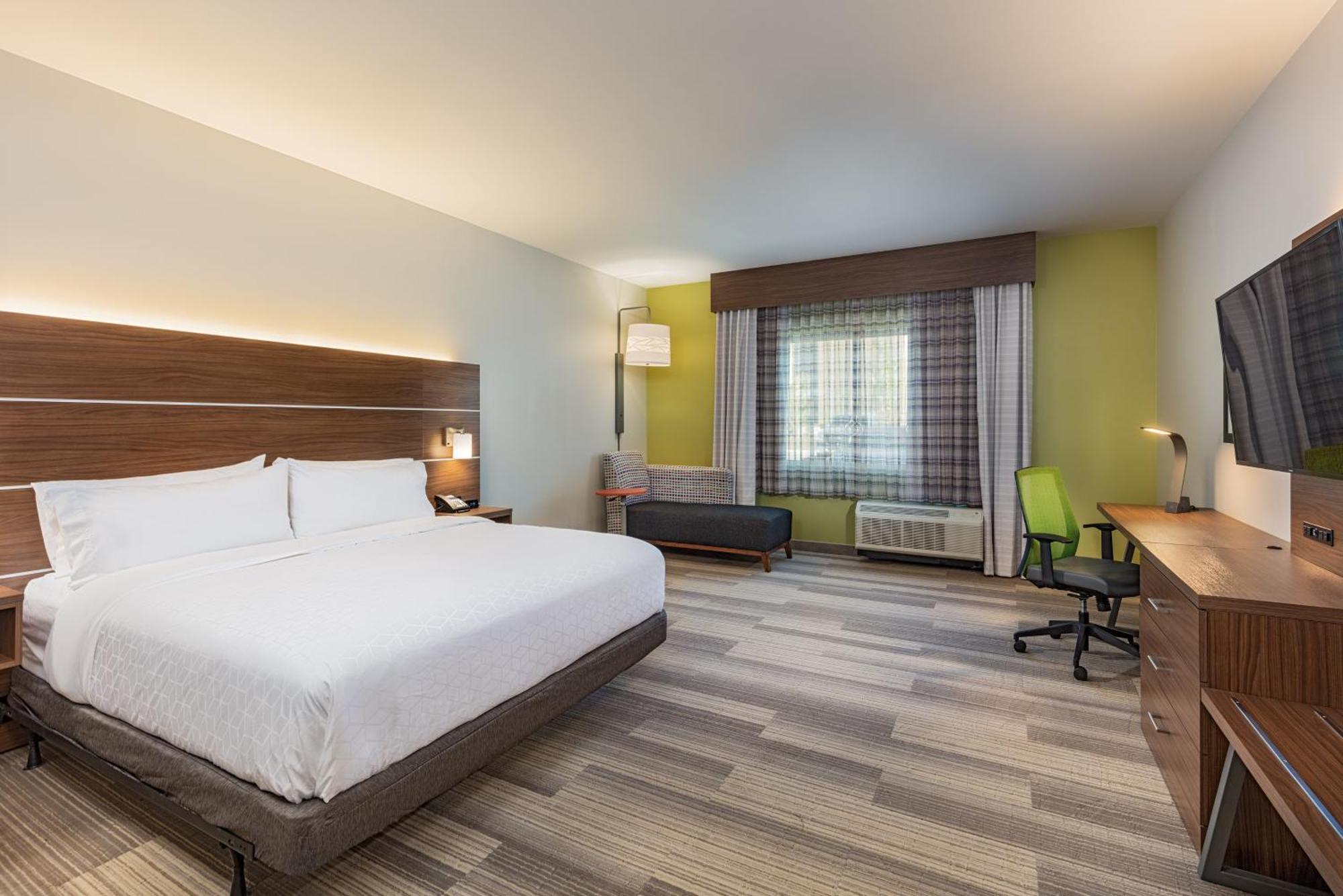 Hotel Express & - - Riverside By Ihg 3*